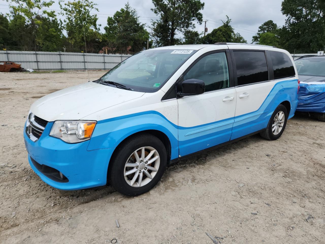 Lot #3222467278 2018 DODGE GRAND CARA