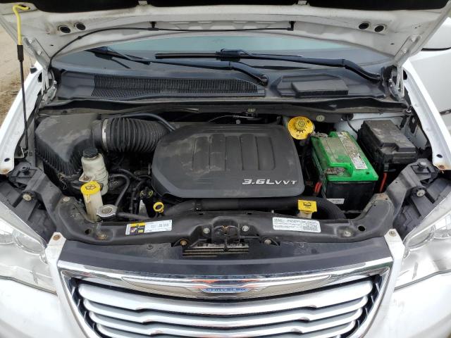 2015 CHRYSLER TOWN & COU 2C4RC1BG7FR664714