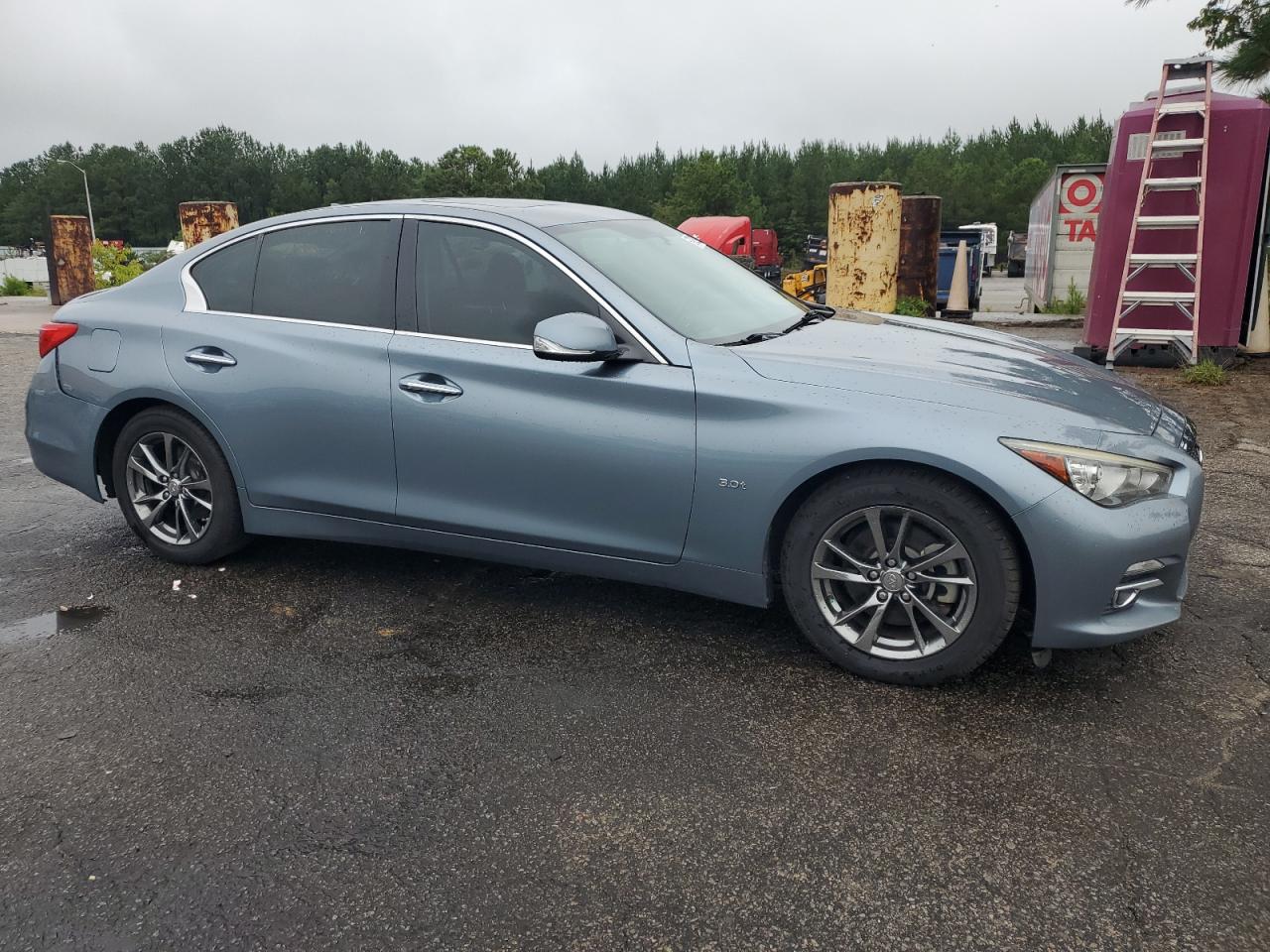 INFINITI Q50 PREMIUM