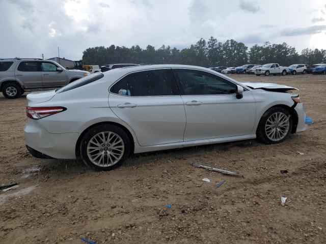 2018 TOYOTA CAMRY L 4T1B11HK6JU120201