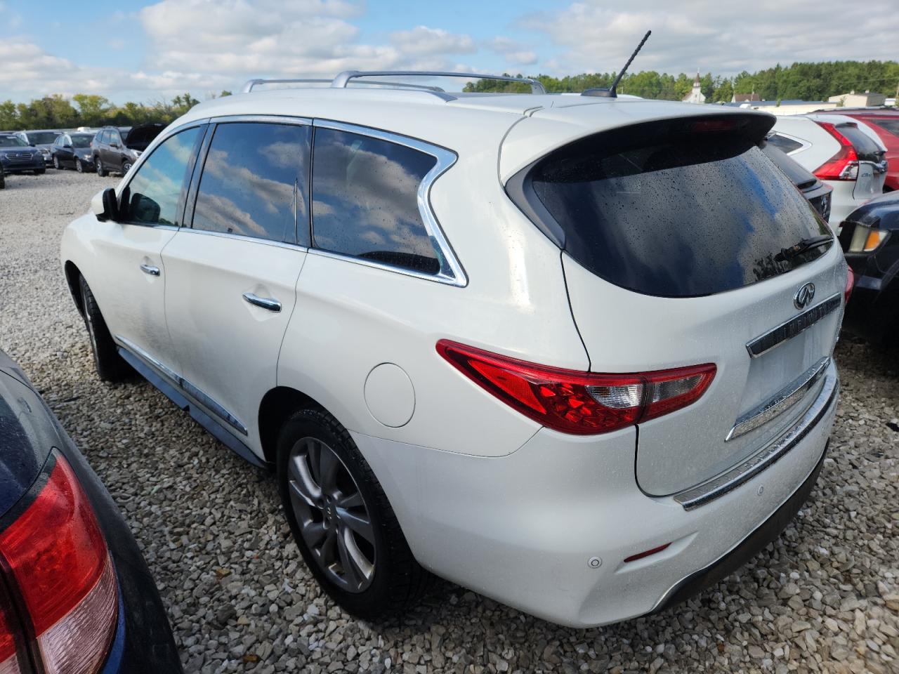 INFINITI JX35