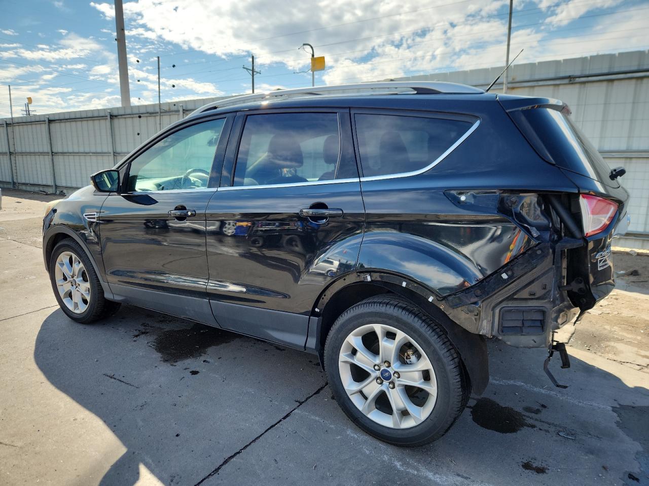 FORD ESCAPE TITANIUM