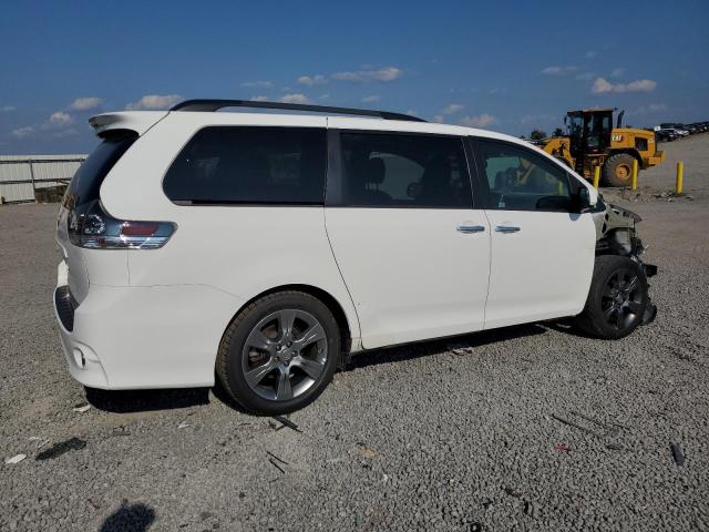2016 TOYOTA SIENNA SE 5TDXK3DC4GS750426