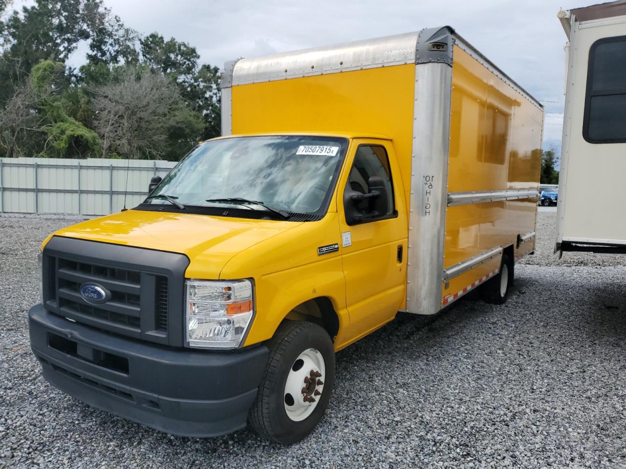 FORD ECONOLINE E350 SUPER DUTY CUTAWAY VAN