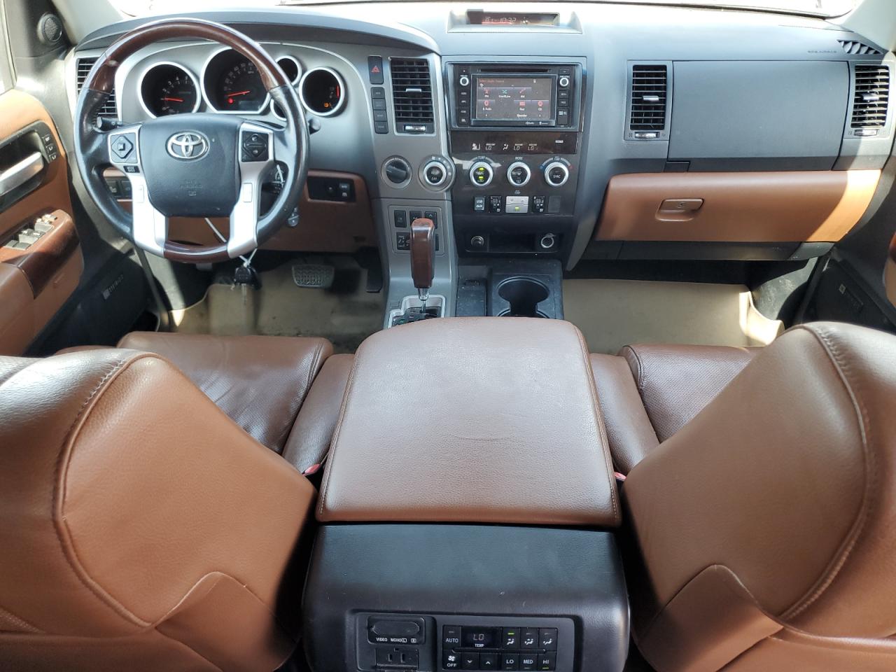 TOYOTA SEQUOIA PLATINUM
