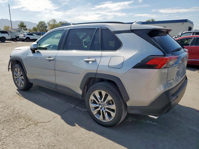 2020 TOYOTA RAV4 XLE P 2T3C1RFV3LW091735