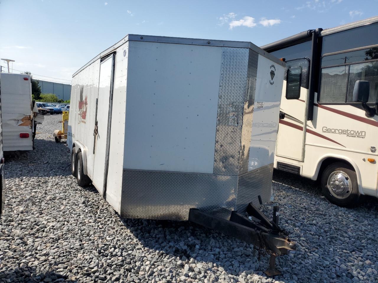 Lot #3302729073 2017 DIAMOND CARGO UNKNOWN