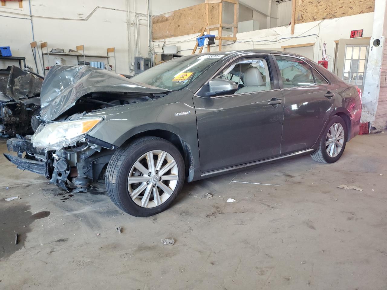 TOYOTA CAMRY HYBRID