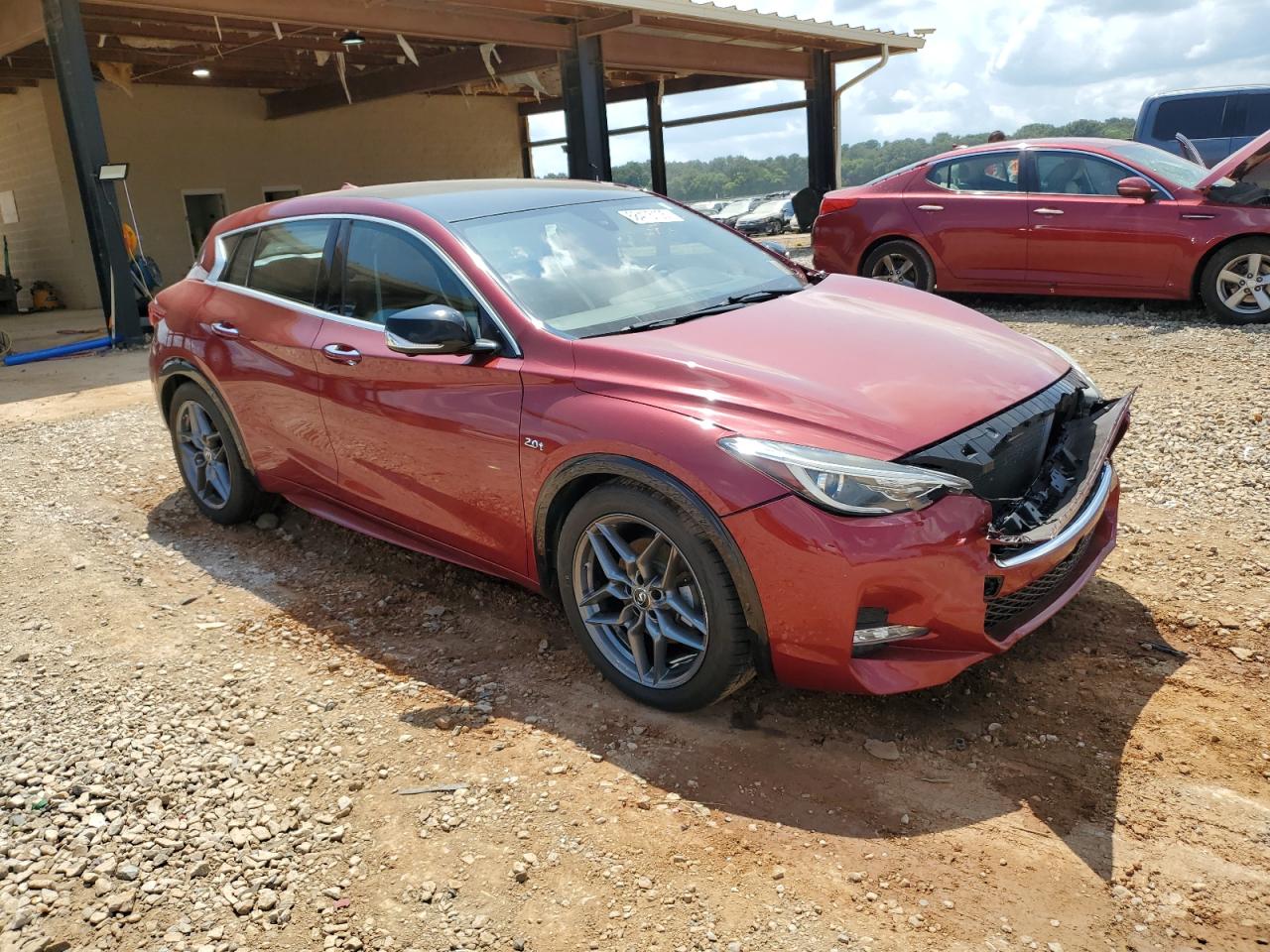 INFINITI QX30 BASE