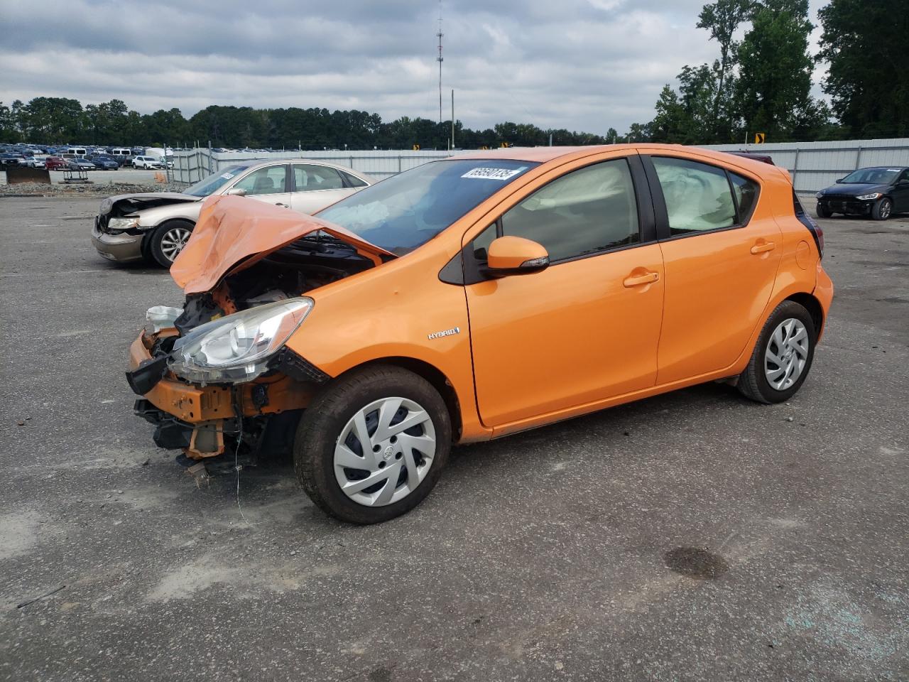 TOYOTA PRIUS C
