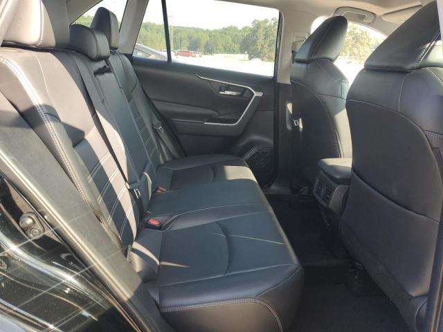 2020 TOYOTA RAV4 XLE P 2T3C1RFV6LC063588