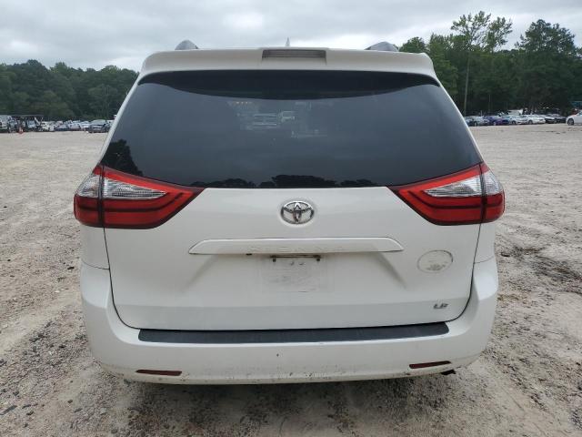 2018 TOYOTA SIENNA LE 5TDKZ3DC0JS904207