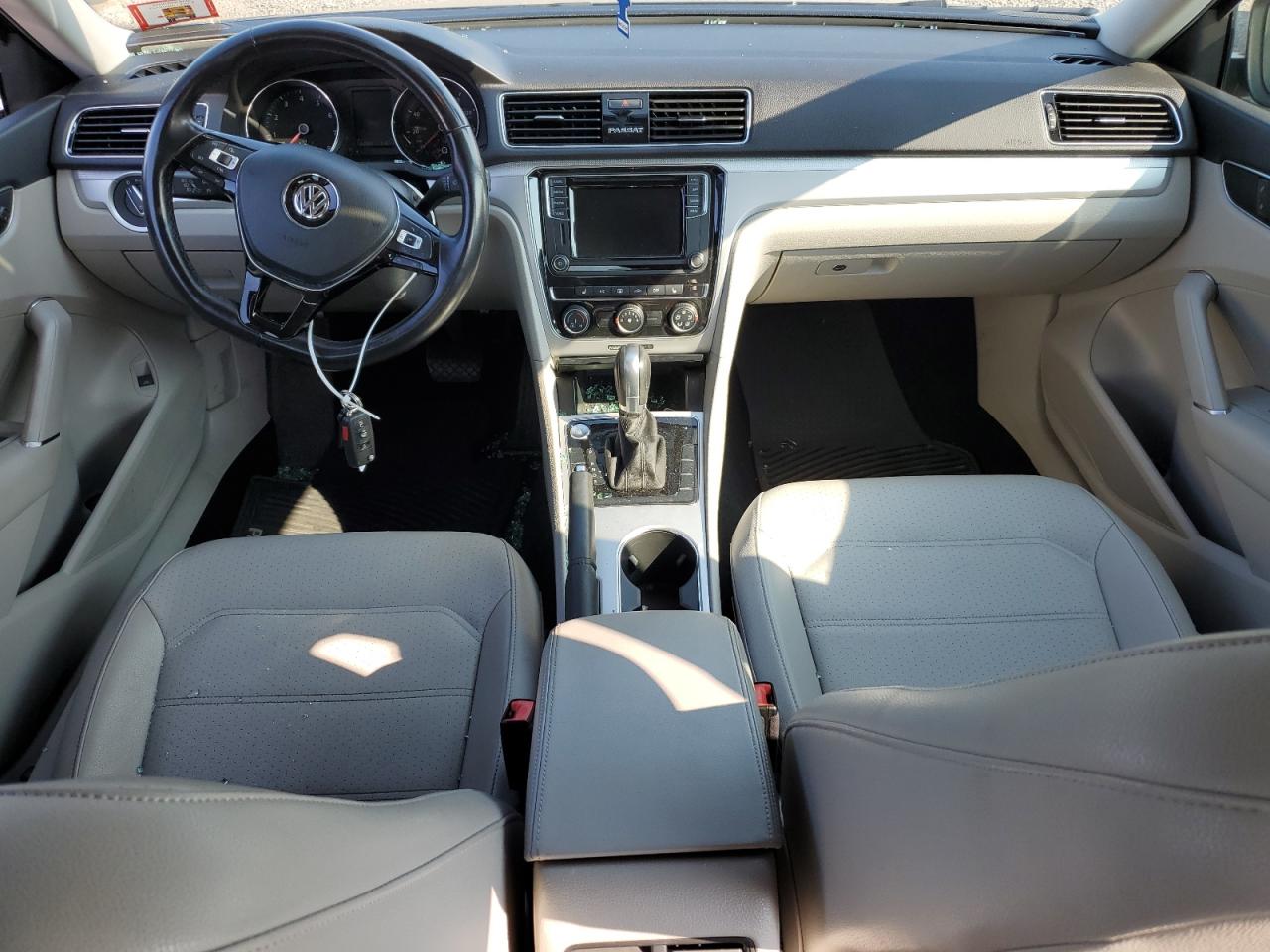 VOLKSWAGEN PASSAT WOLFSBURG