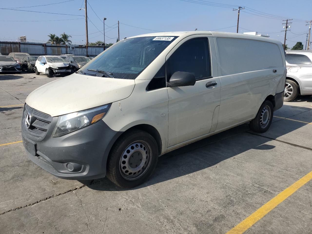 MERCEDES-BENZ METRIS