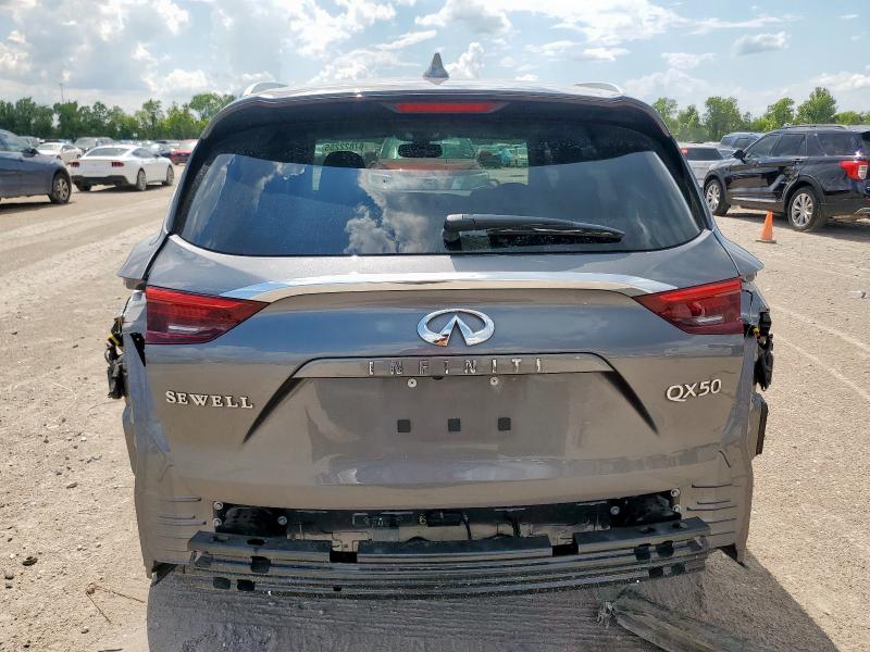 2019 INFINITI QX50 ESSEN 3PCAJ5M19KF135581