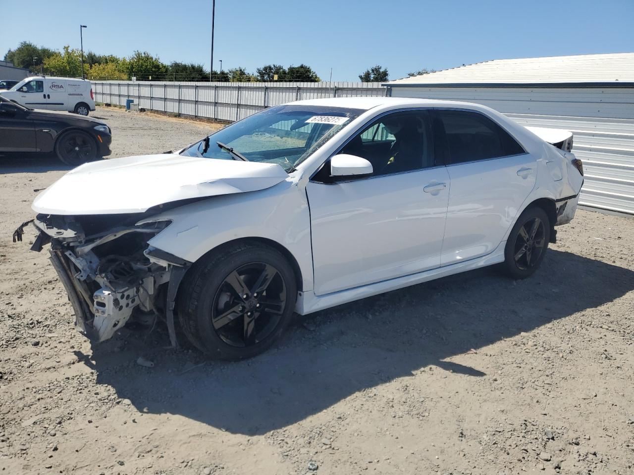 TOYOTA CAMRY BASE