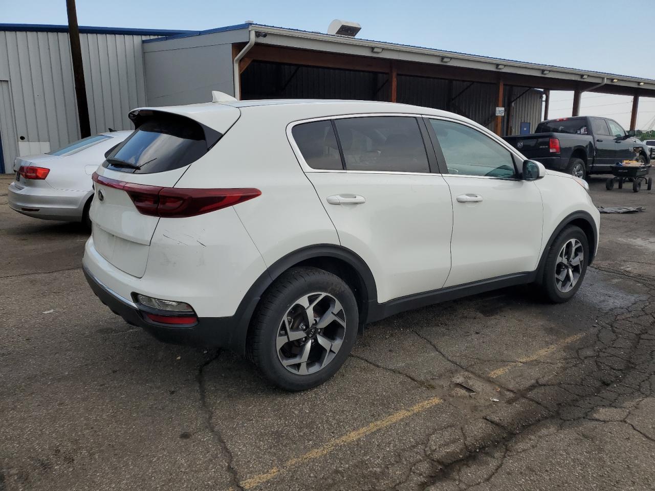 KIA SPORTAGE LX