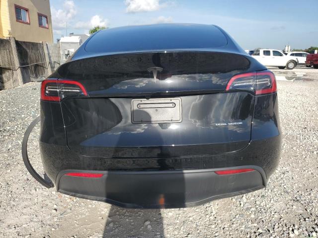 2024 TESLA MODEL Y 7SAYGAEE4RF182134