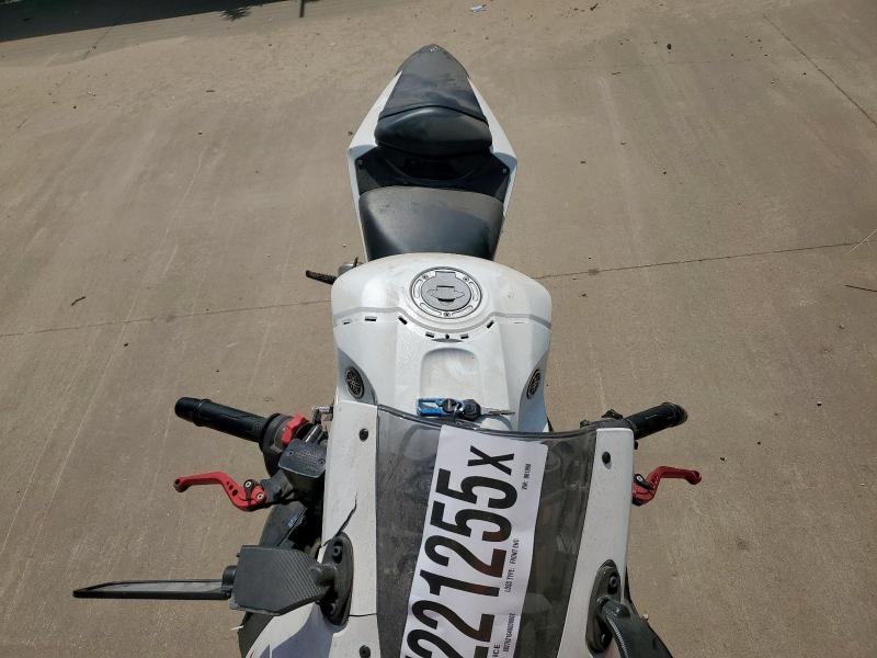 2019 YAMAHA YZFR3 A - MH3RH18Y4KK001998