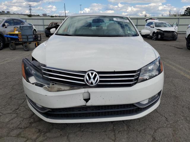 2015 VOLKSWAGEN PASSAT S 1VWAT7A38FC107346