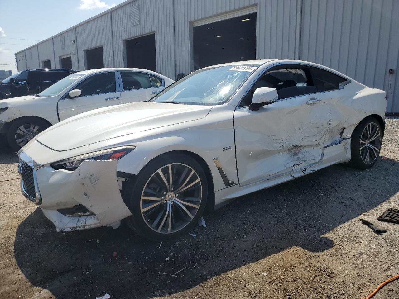 INFINITI Q60 PREMIUM