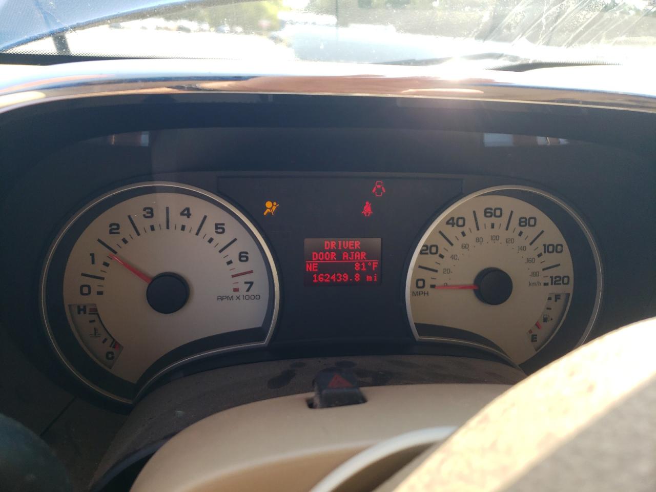 FORD EXPLORER EDDIE BAUER