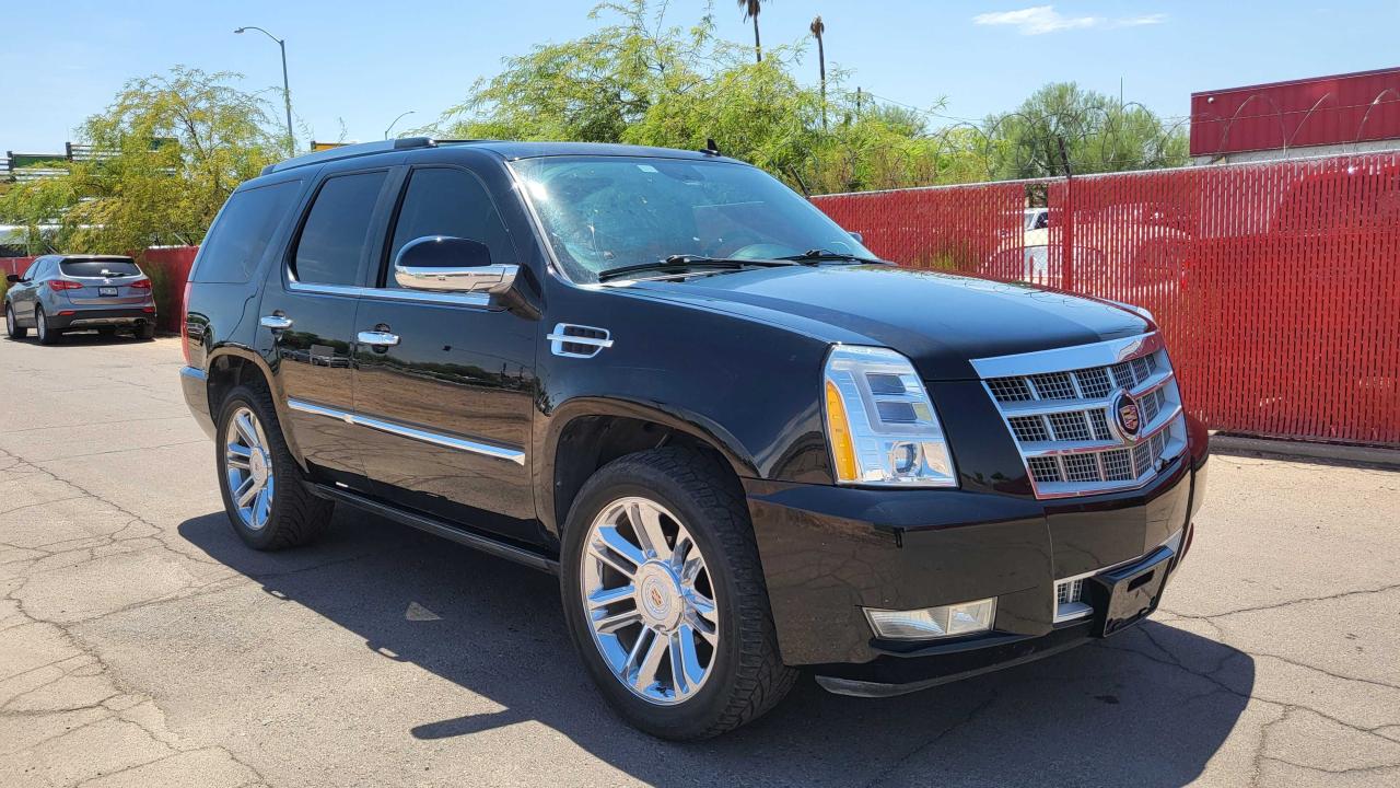 CADILLAC ESCALADE PLATINUM