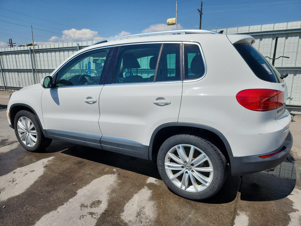 VOLKSWAGEN TIGUAN S