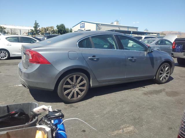2018 VOLVO S60 PREMIE - LYV402HK5JB164741