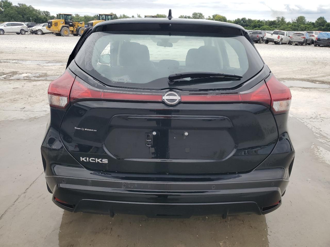 NISSAN KICKS S