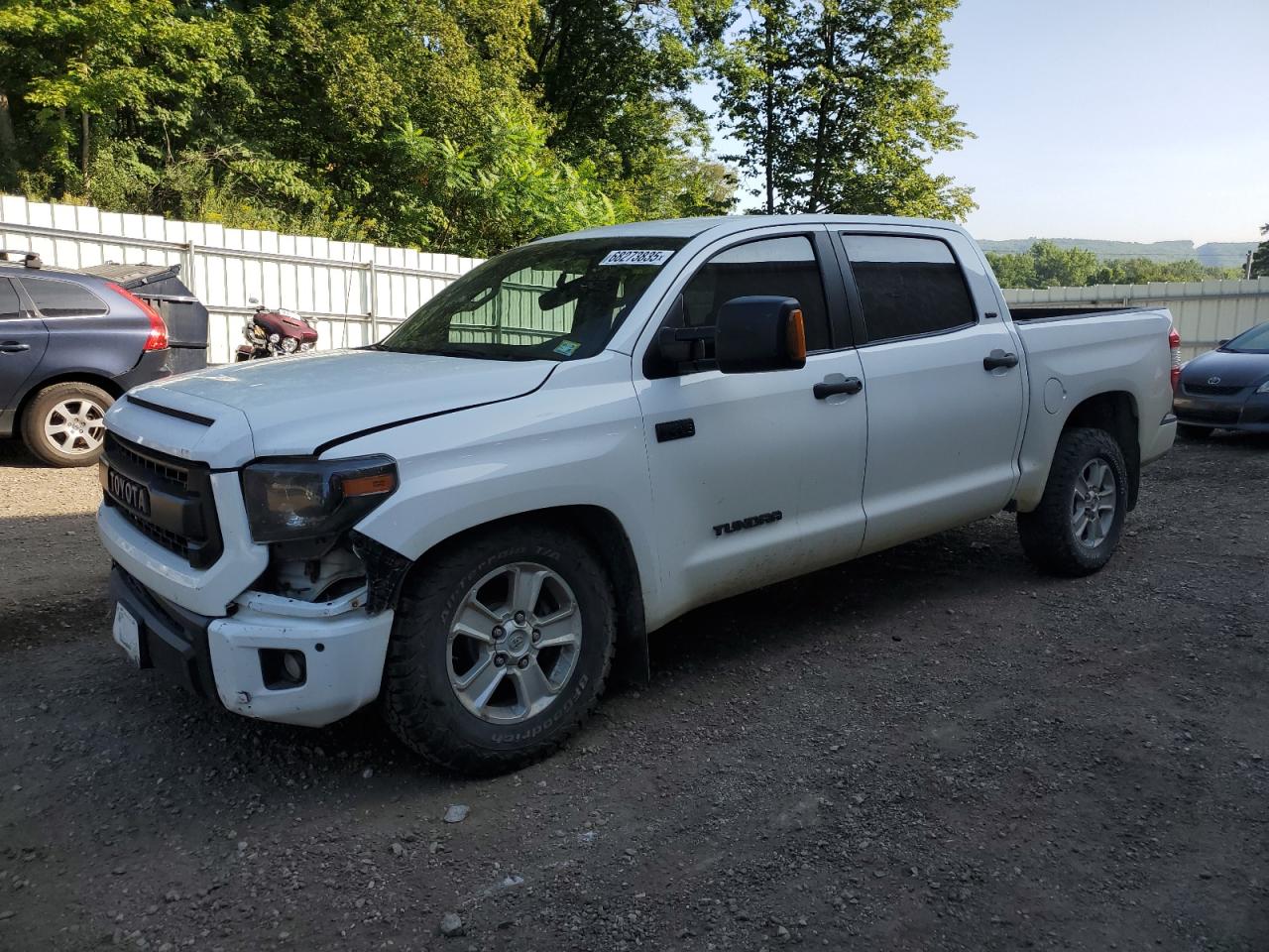 TOYOTA TUNDRA CREWMAX SR5