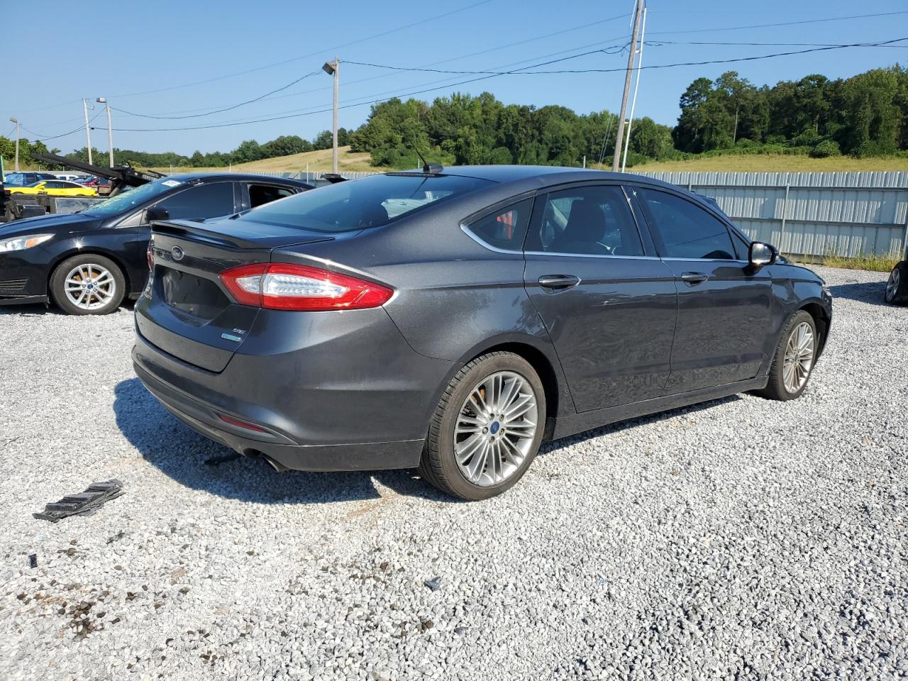 FORD FUSION SE
