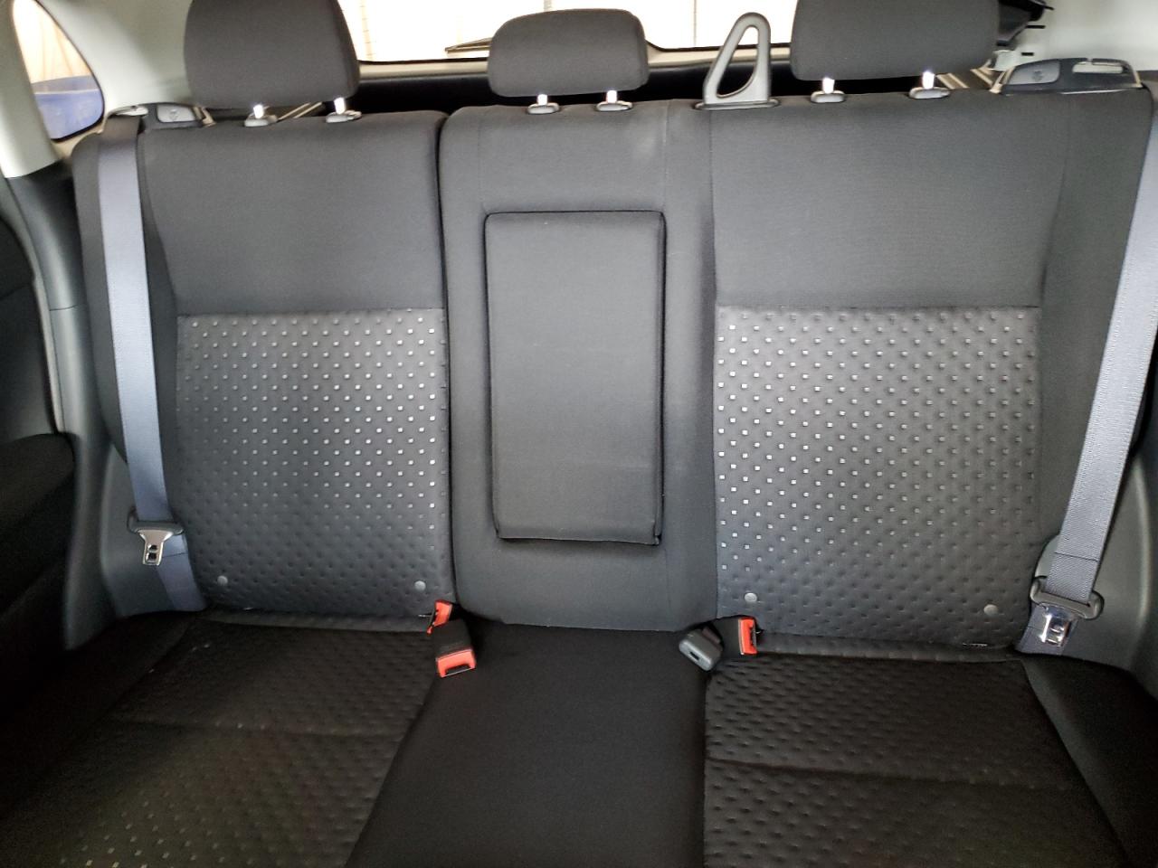 MITSUBISHI OUTLANDER SE