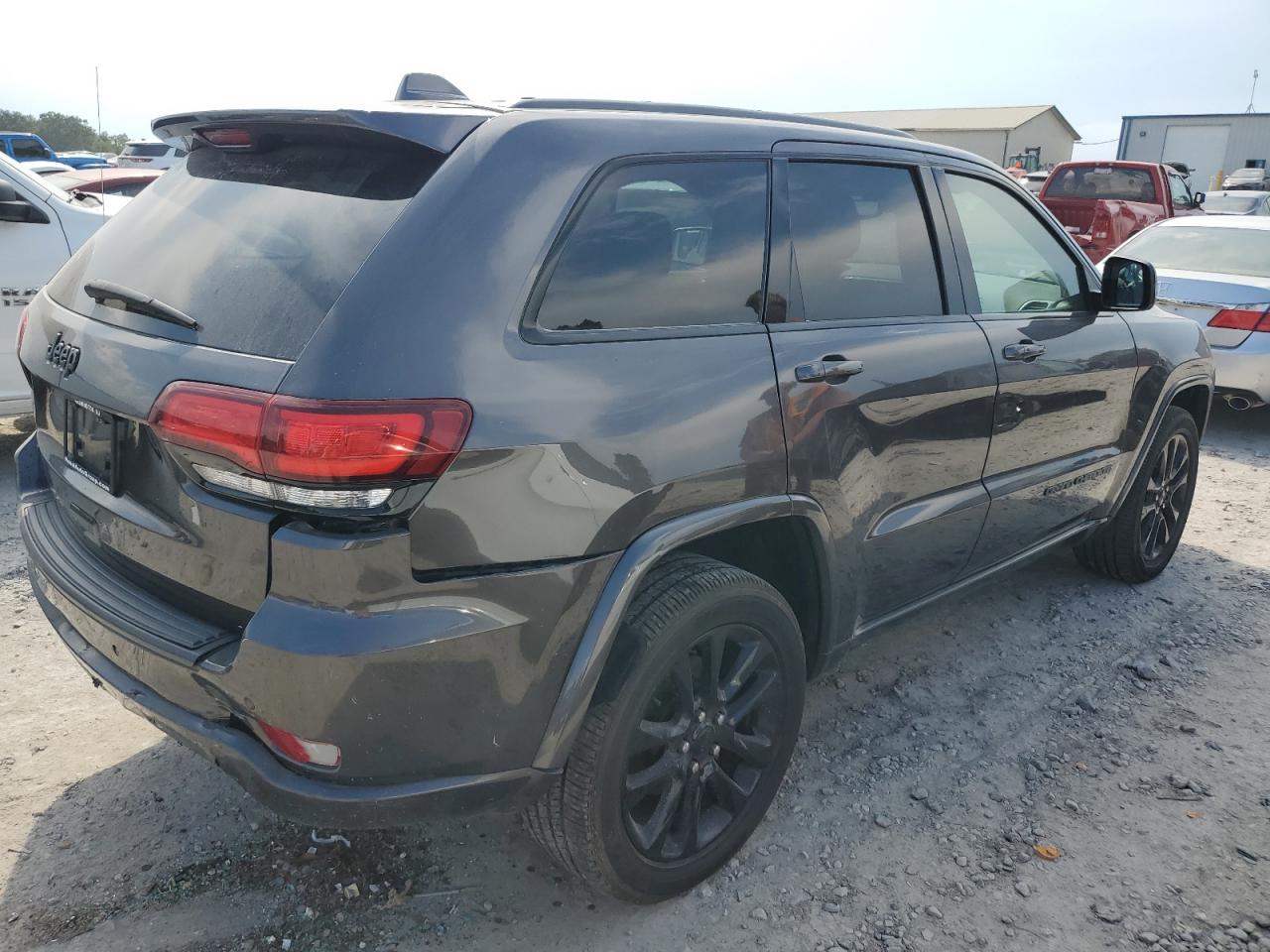 JEEP GRAND CHEROKEE LAREDO