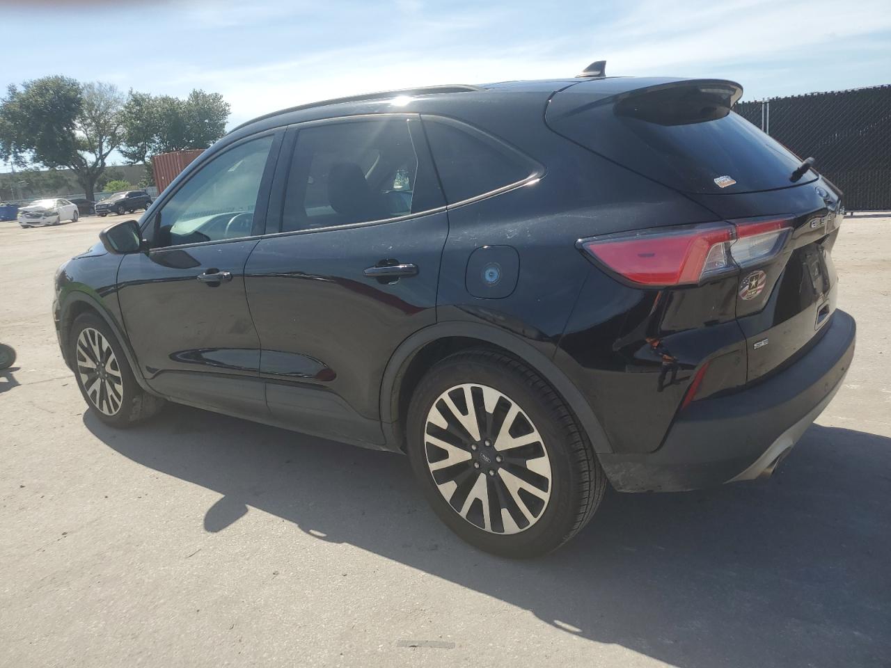 FORD ESCAPE SE SPORT