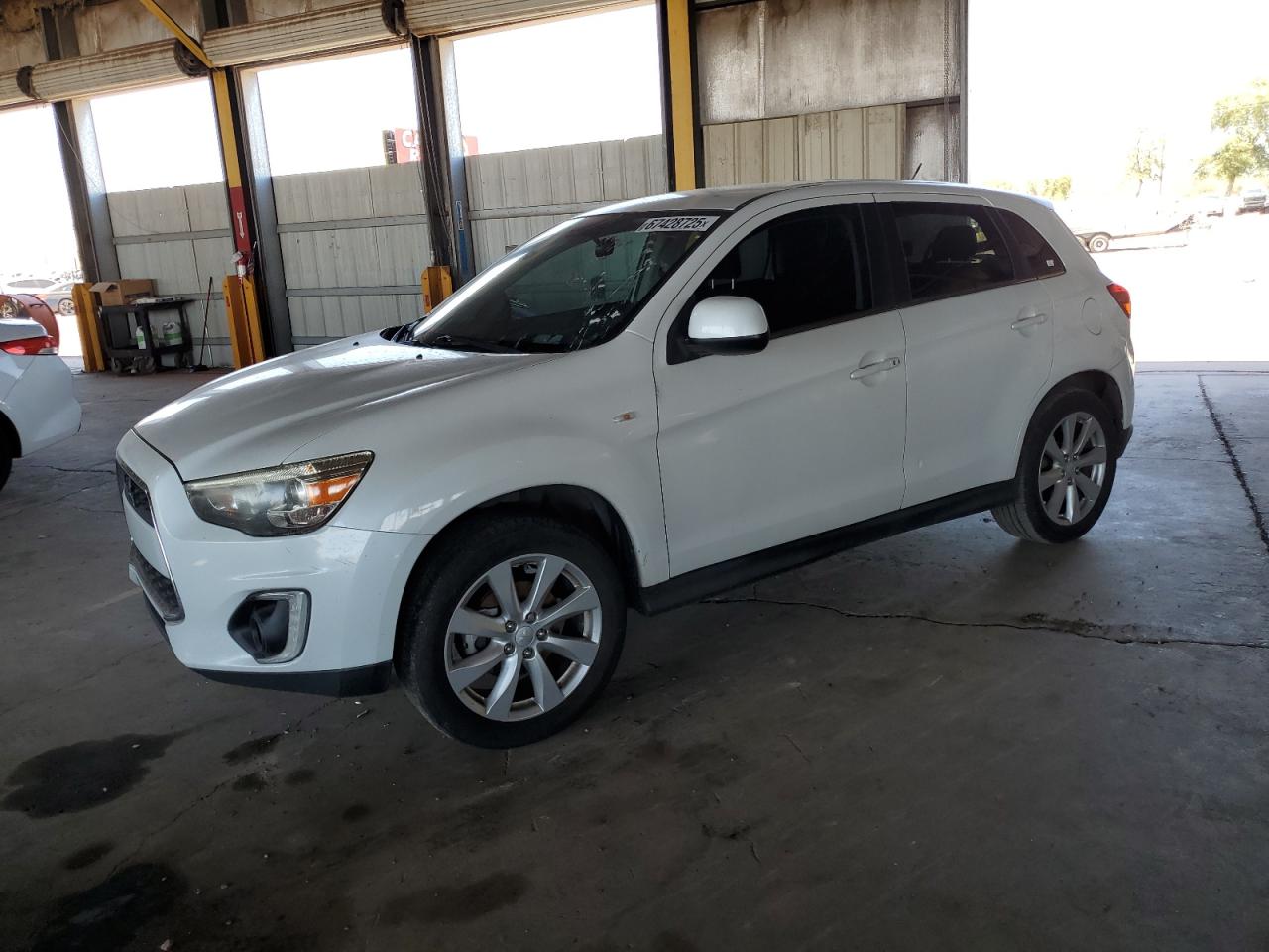 MITSUBISHI OUTLANDER SE