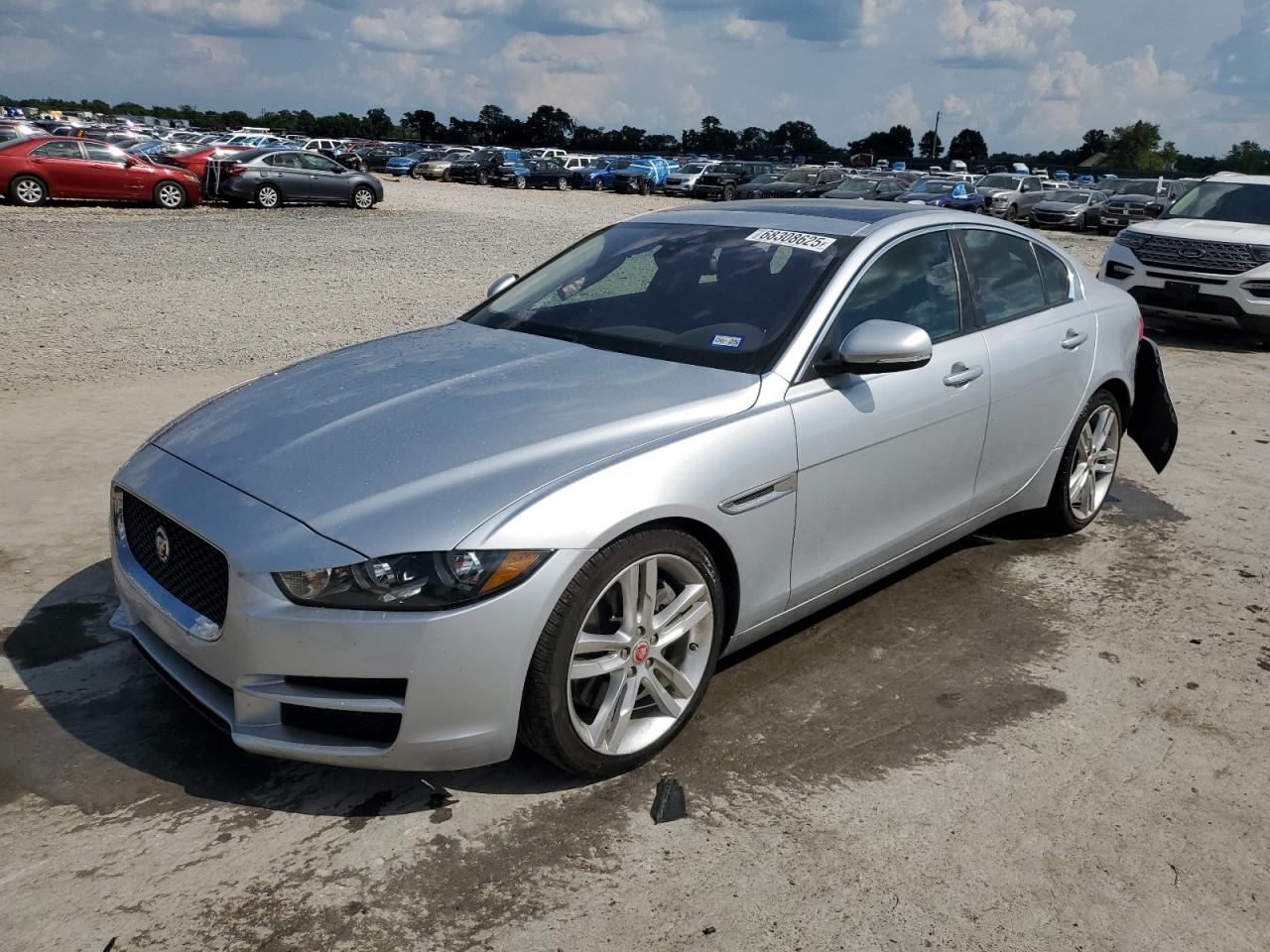 JAGUAR XE PREMIUM