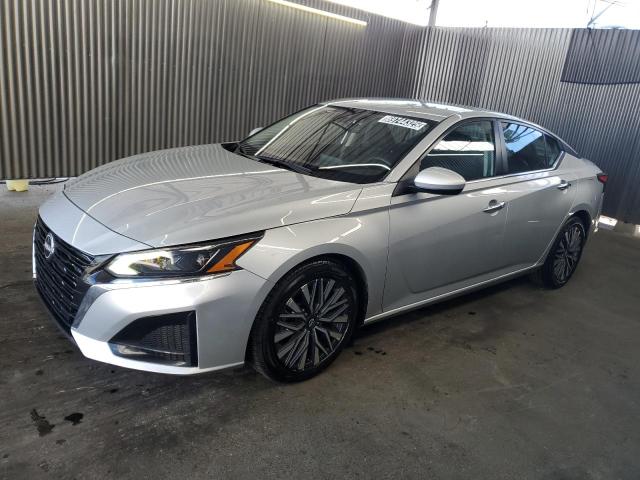 NISSAN ALTIMA SV