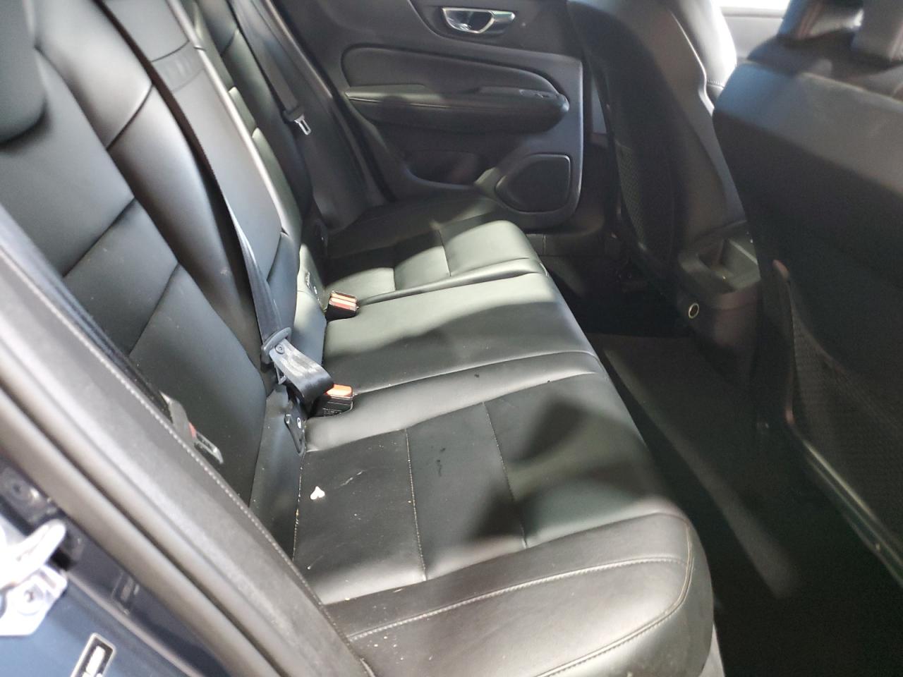 VOLVO S60 T6 MOMENTUM