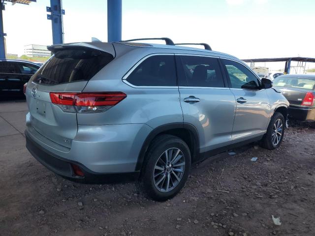 2019 TOYOTA HIGHLANDER - 5TDKZRFH8KS563426