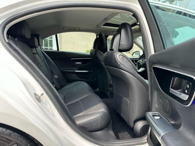 2022 MERCEDES-BENZ C 300 W1KAF4GB1NR010255