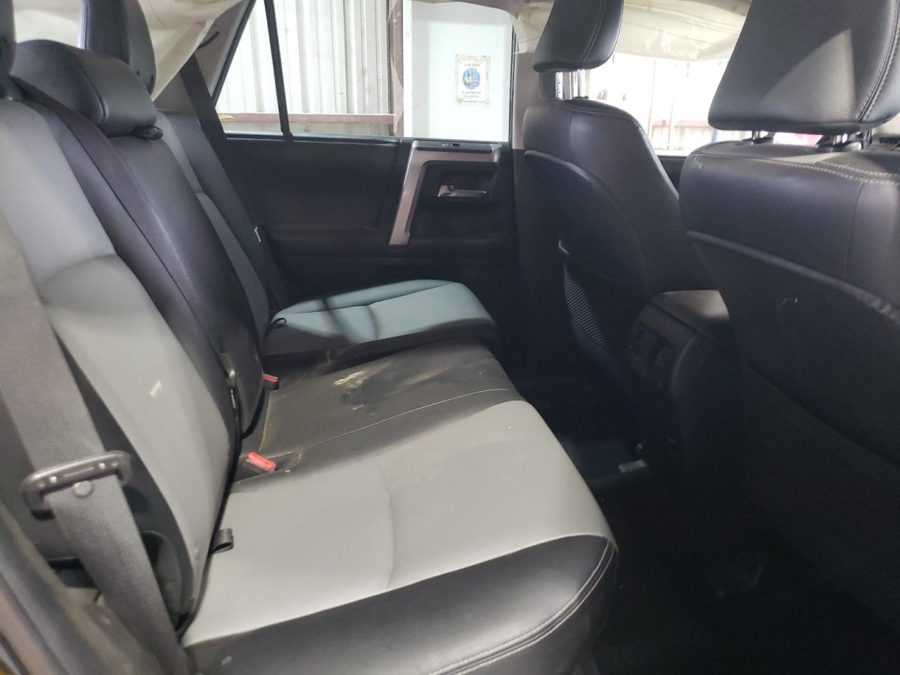 TOYOTA 4RUNNER SR5/SR5 PREMIUM