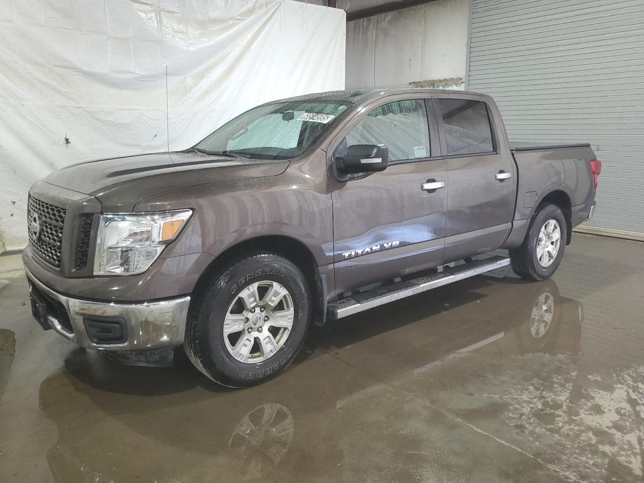 NISSAN TITAN S