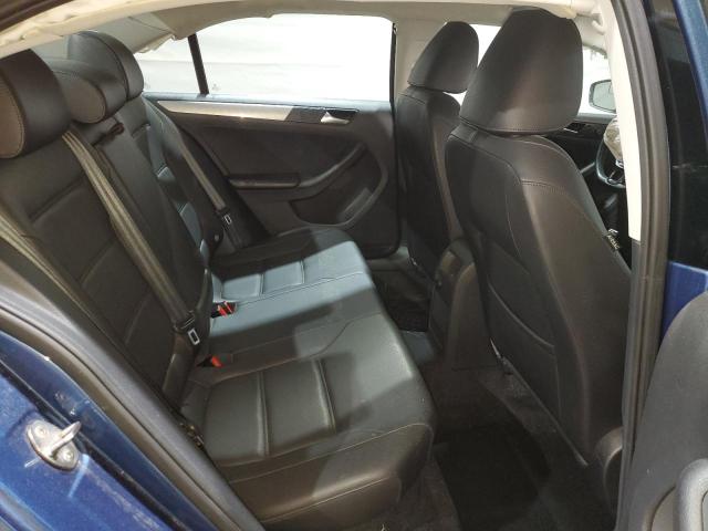 2015 VOLKSWAGEN JETTA SE 3VWD17AJ1FM423722