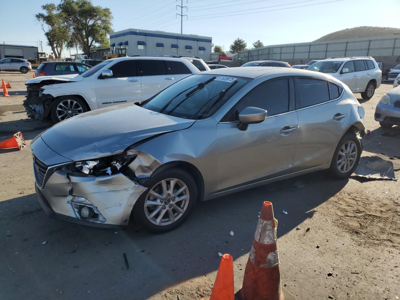 MAZDA 3 TOURING