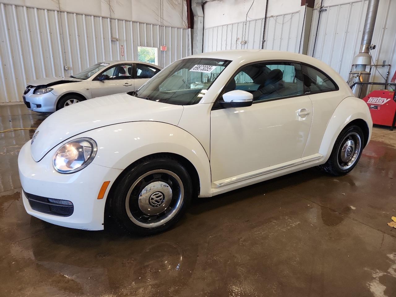 VOLKSWAGEN BEETLE