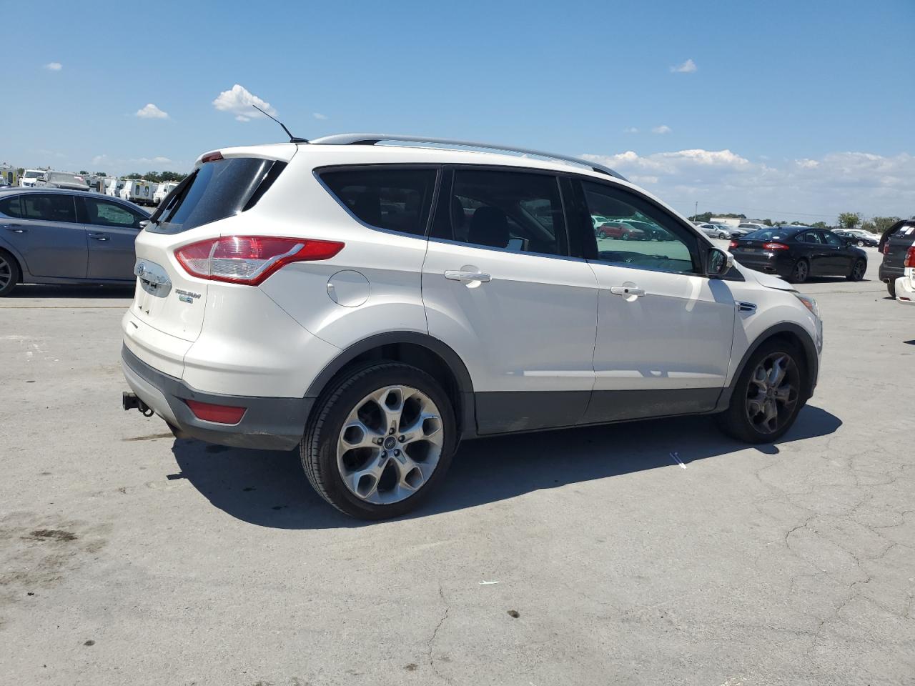 FORD ESCAPE TITANIUM