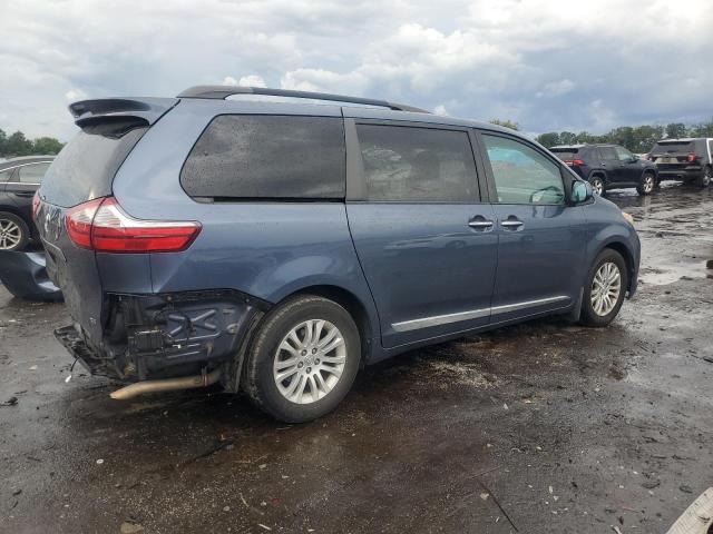 2017 TOYOTA SIENNA XLE 5TDYZ3DC2HS859940