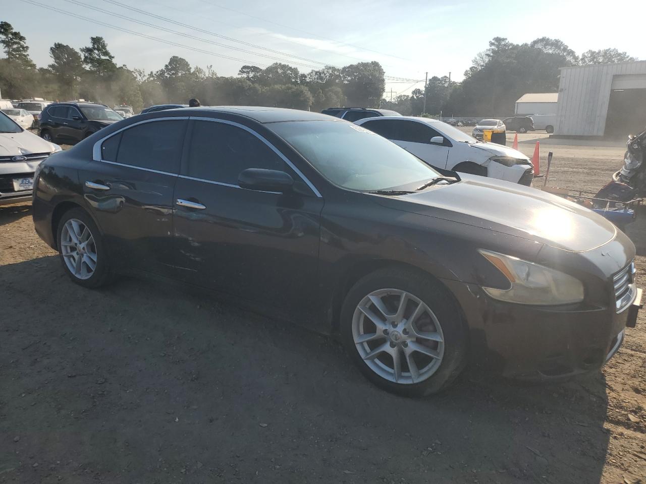 NISSAN MAXIMA S