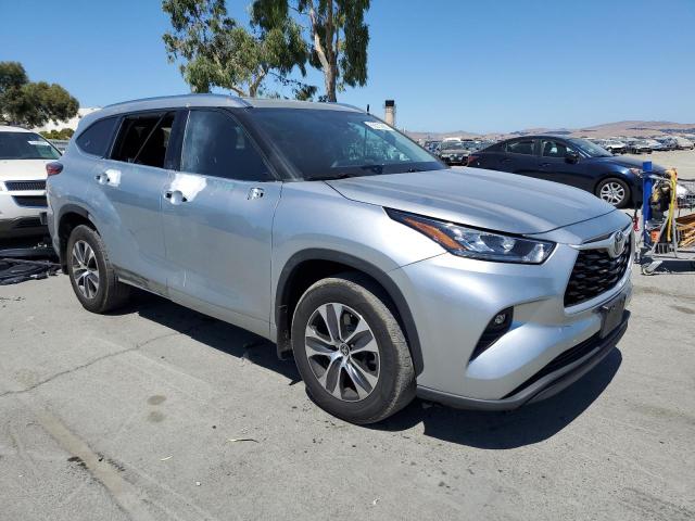 2020 TOYOTA HIGHLANDER XLE 5TDHZRBH3LS028246